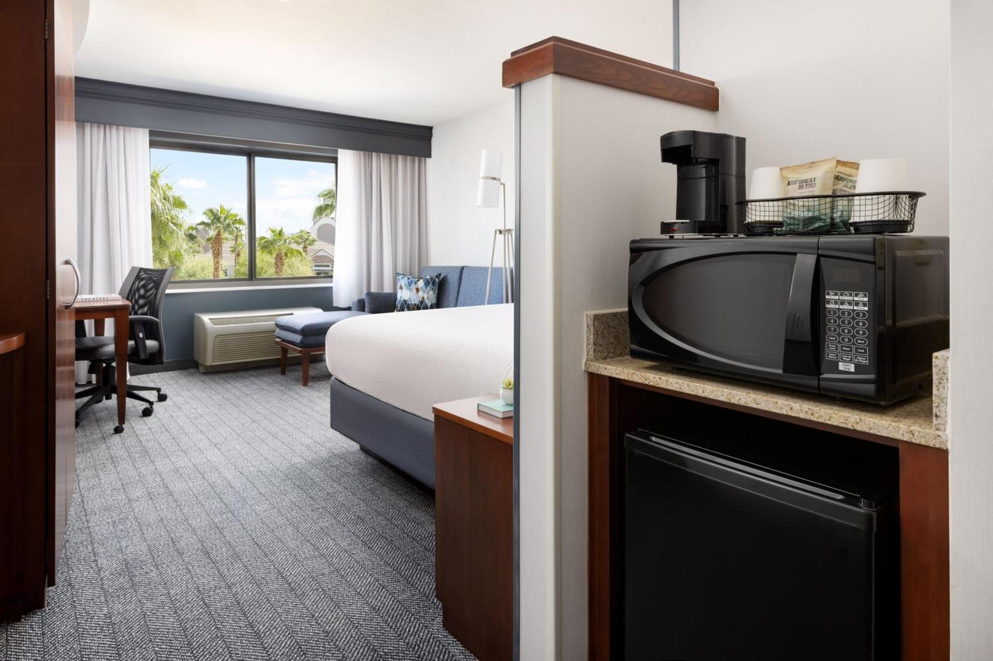Courtyard By Marriott Las Vegas Stadium Area Exterior photo