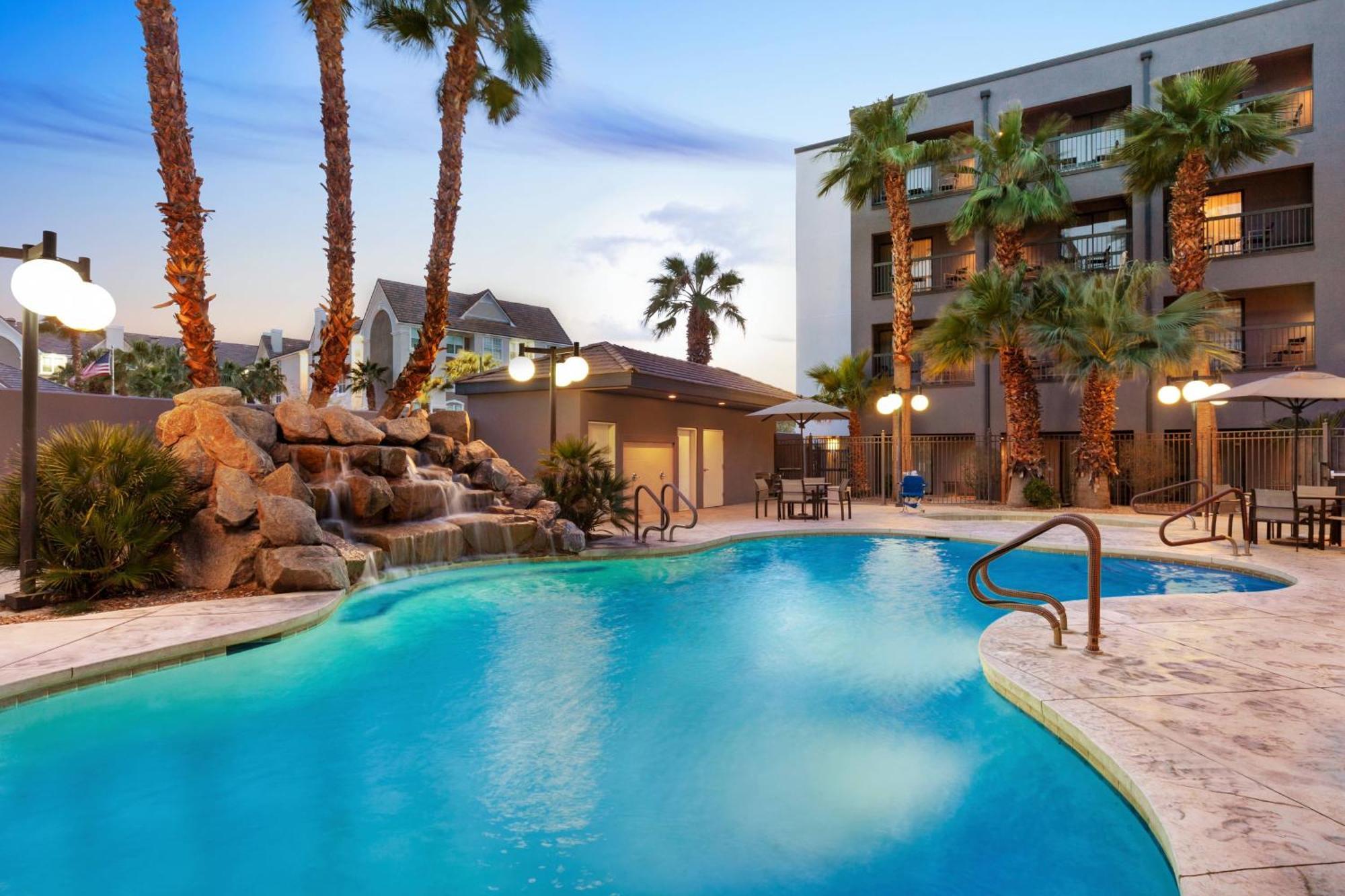 Courtyard By Marriott Las Vegas Stadium Area Exterior photo