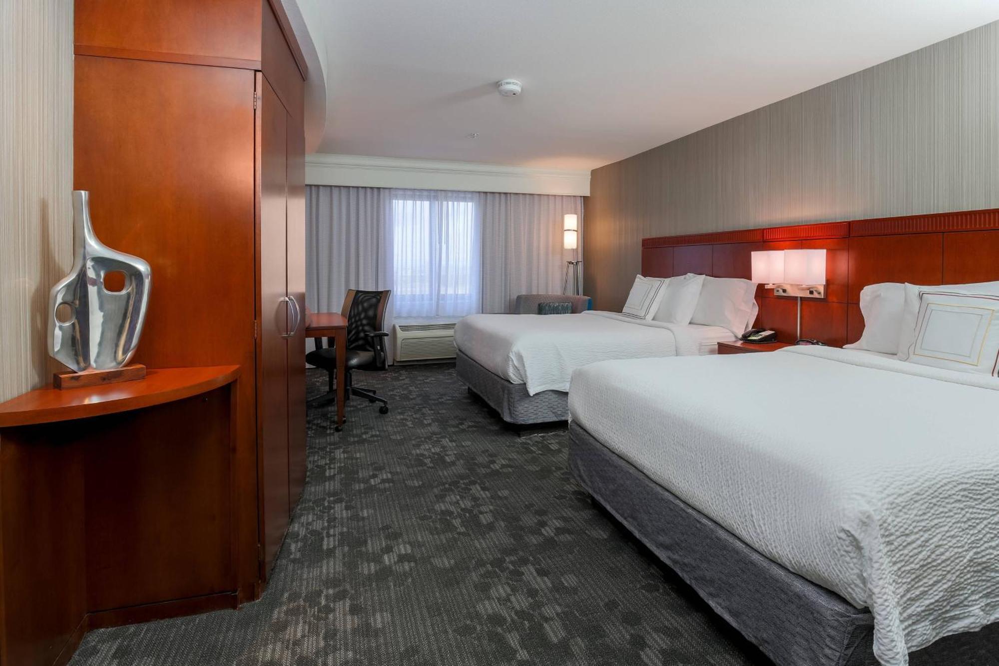 Courtyard By Marriott Las Vegas Stadium Area Exterior photo