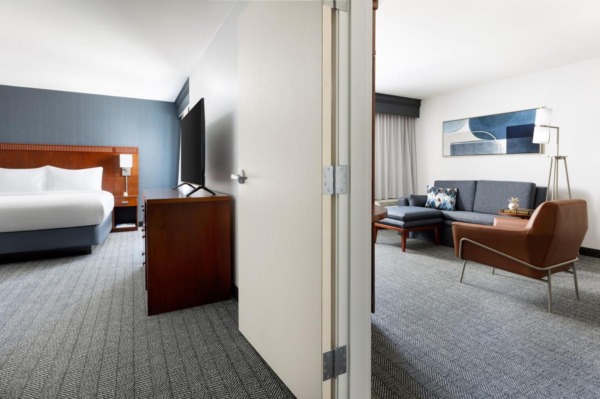Courtyard By Marriott Las Vegas Stadium Area Exterior photo