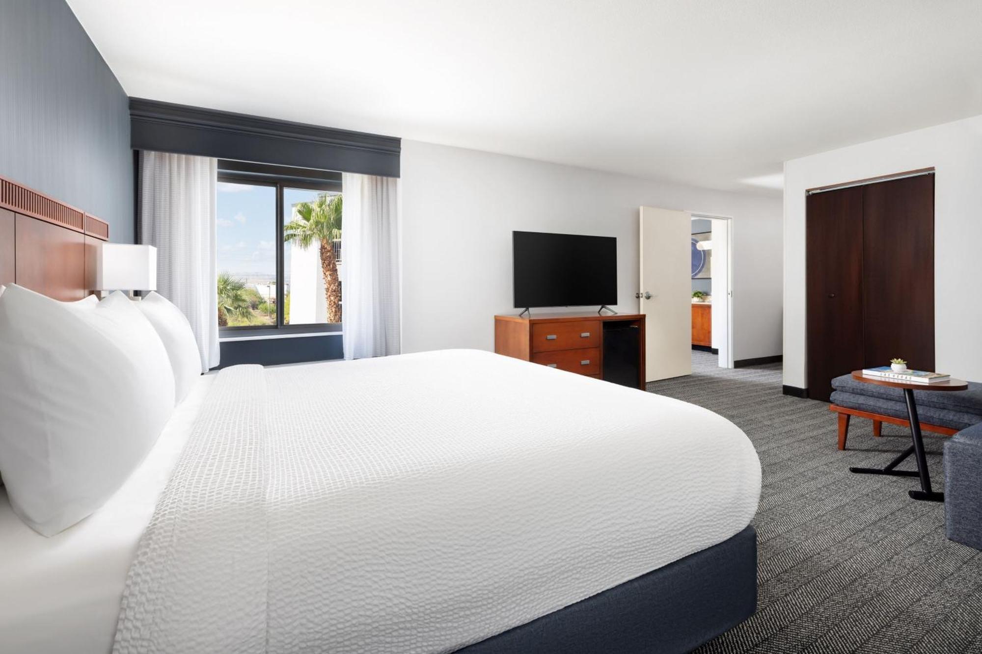 Courtyard By Marriott Las Vegas Stadium Area Exterior photo
