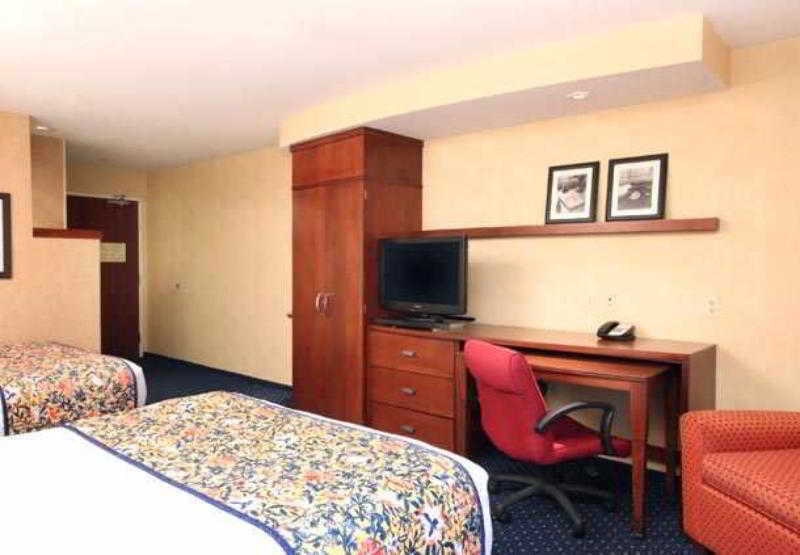 Courtyard By Marriott Las Vegas Stadium Area Room photo