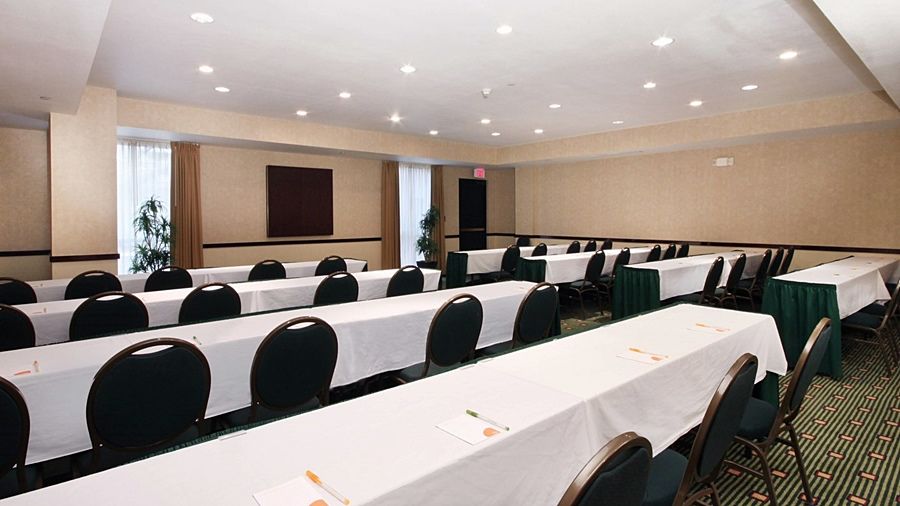 Courtyard By Marriott Las Vegas Stadium Area Exterior photo