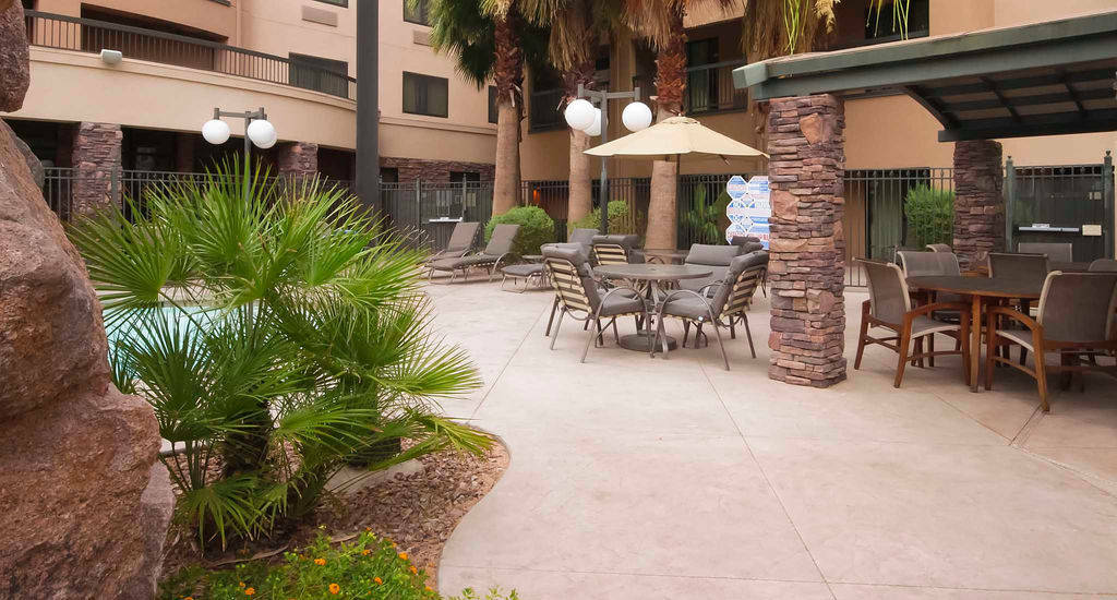Courtyard By Marriott Las Vegas Stadium Area Exterior photo